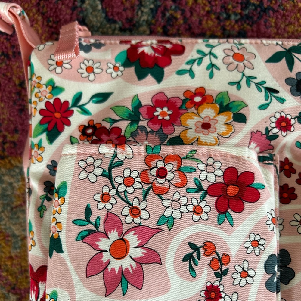 Vera Bradley | Women’s Pink/White/Red Floral Single Adjustable Strap Tote Bag OS - Picture 6 of 13